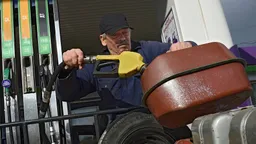 На фоне топливного кризиса в Крыму турпоток рухнул на 31%